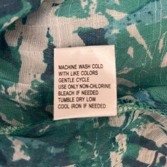 Ava & Grace Shirt Womens Small Blue White Floral Botanical Tunic Boho Peasant - Picture 9 of 9